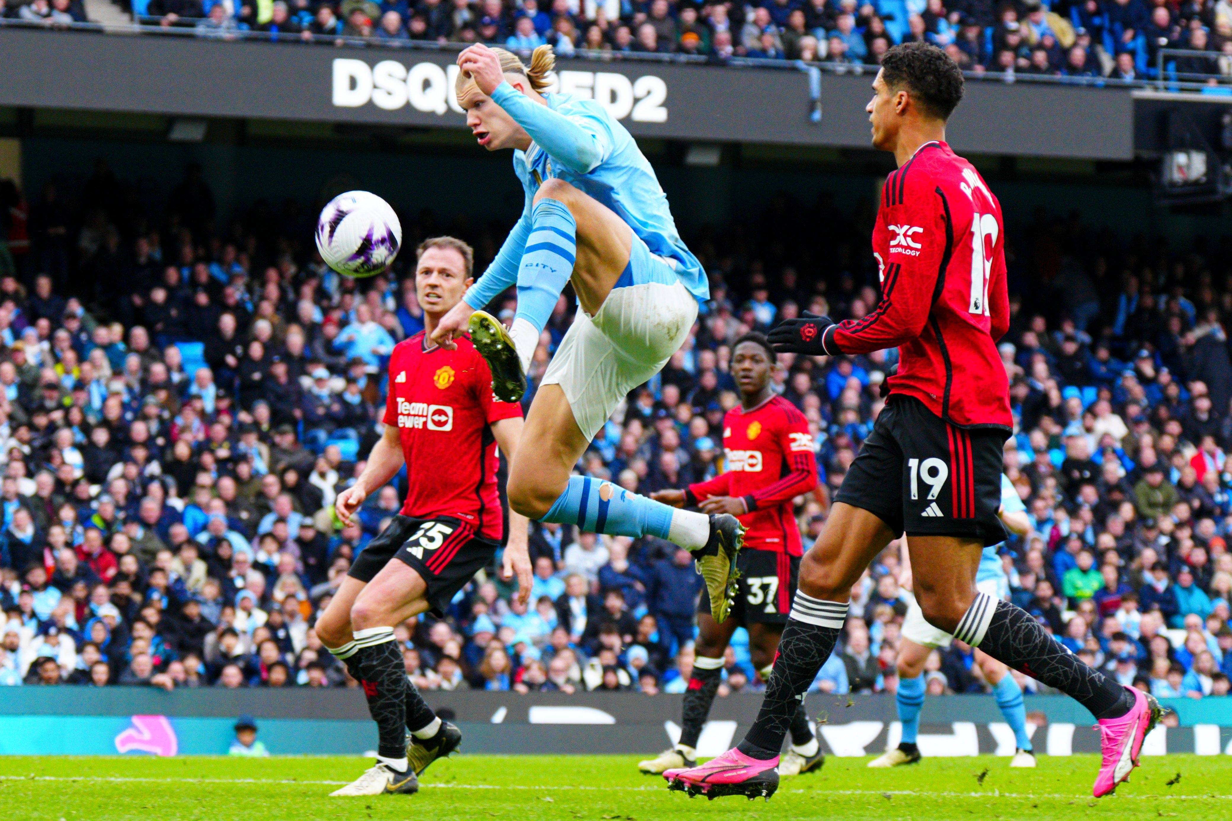  哈兰德焦点对战，Rookie与90激战MAD分钟，战术调整胜负难料！赢得满堂喝彩